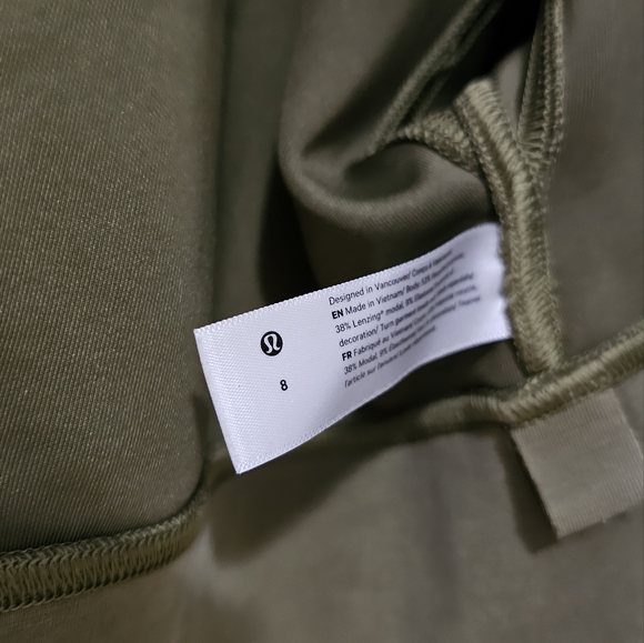 Lululemon Softstreme wrap - Picture 13 of 16